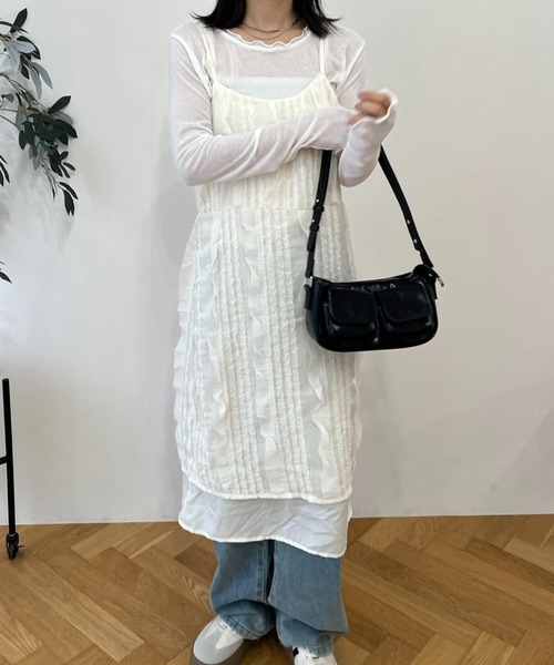 mebole(メボレ)の「シアーフリルキャミワンピース(ワンピース・レディース・アイボリー/ブラック・FREE)」の1枚目の写真