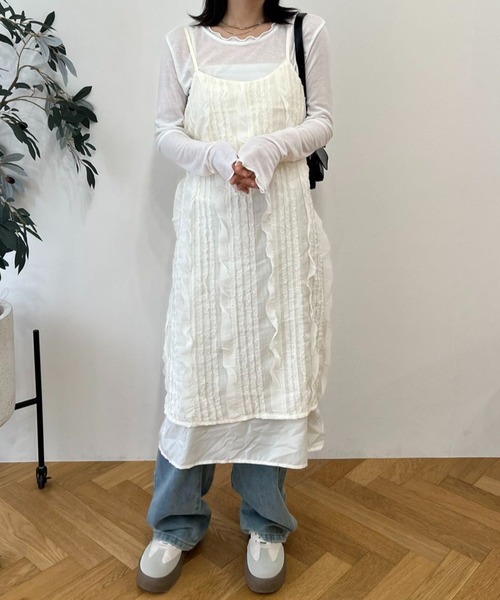 mebole(メボレ)の「シアーフリルキャミワンピース(ワンピース・レディース・アイボリー/ブラック・FREE)」の13枚目の写真