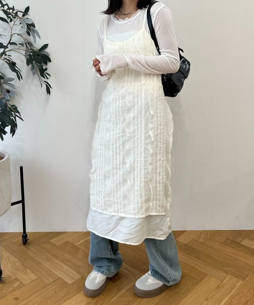 mebole(メボレ)の「シアーフリルキャミワンピース(ワンピース・レディース・アイボリー/ブラック・FREE)」の14枚目の写真