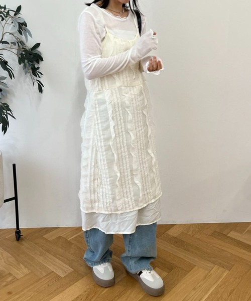 mebole(メボレ)の「シアーフリルキャミワンピース(ワンピース・レディース・アイボリー/ブラック・FREE)」の17枚目の写真