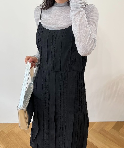 mebole(メボレ)の「シアーフリルキャミワンピース(ワンピース・レディース・アイボリー/ブラック・FREE)」の10枚目の写真
