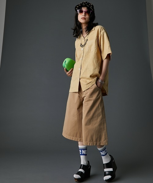 GEVS.(ジェイヴィス)の「綿麻シャツ<大きいサイズ有>GEVS.(シャツ/ブラウス・レディース・イエロー系/アイボリー・3L/LL/L/M/5L/4L)」の9枚目の写真
