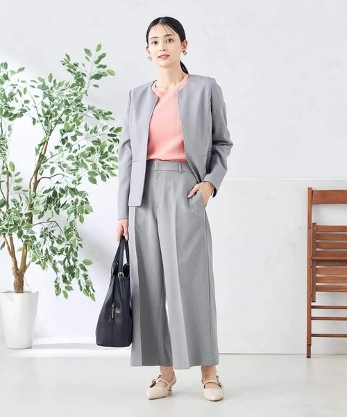 a.v.v（アーヴェヴェ）の「【洗える/ストレッチ/UVカット】麻調ストレッチキーネックジャケット（ノーカラージャケット・レディース・グレー/ネイビー/ベージュ・36/38/42/40/34）」の21枚目の写真