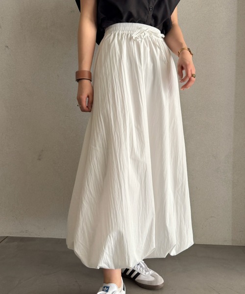 efill(エフィル)の「エアリー バルーン マキシ ロングスカート(スカート・レディース・ホワイト・FREE)」の1枚目の写真