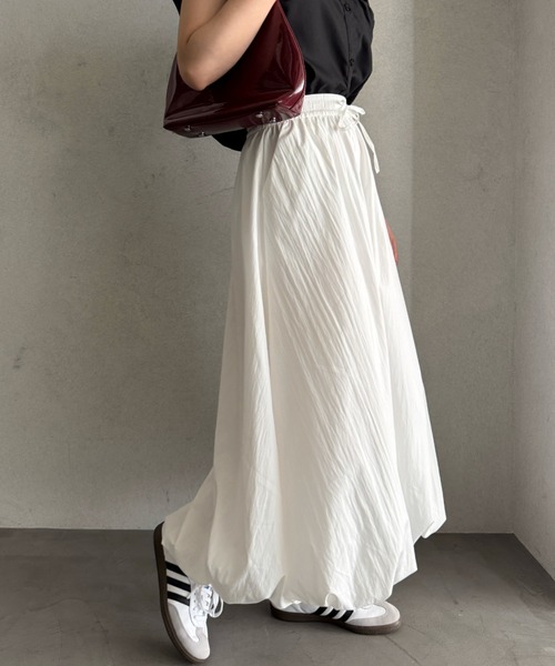 efill(エフィル)の「エアリー バルーン マキシ ロングスカート(スカート・レディース・ホワイト・FREE)」の13枚目の写真