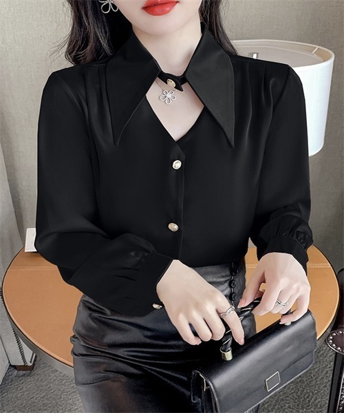 FREE STYLISTS(フリー スタイリスト)の「肩タック長袖シャツ(シャツ/ブラウス・レディース・ブラック/ブルー/ホワイト/ベージュ・S/M/L)」の10枚目の写真