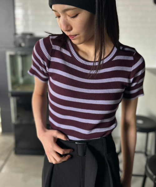 Kotoe（コトエ）の「リブ ボーダートップス コンパクトシルエット ミニT（Tシャツ/カットソー・レディース・ブラック/ホワイト/ピンク/パープル・FREE）」の4枚目の写真
