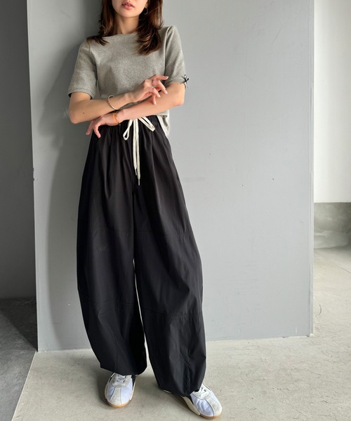 classicalelf（クラシカルエルフ）の「《AYA×クラシカルエルフコラボ》大人可愛いを叶える。前後2way袖リボンバックオープンリブトップス（半袖）（Tシャツ/カットソー・レディース・アイボリー/ブラック/杢グレー/ブラック系その他・X-LARGE/SMALL/MEDIUM/LARGE）」の16枚目の写真