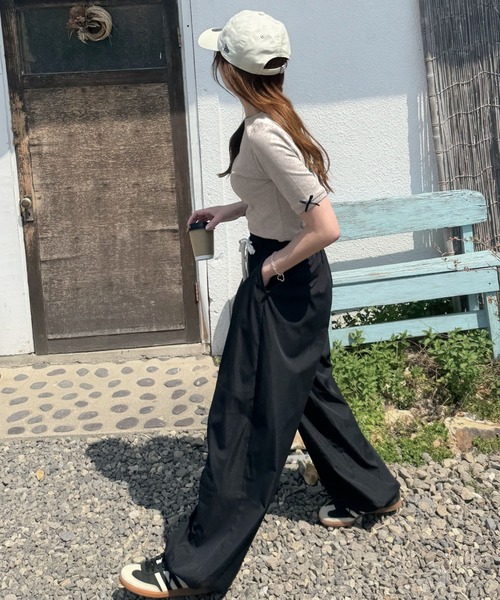 classicalelf（クラシカルエルフ）の「《AYA×クラシカルエルフコラボ》大人可愛いを叶える。前後2way袖リボンバックオープンリブトップス（半袖）（Tシャツ/カットソー・レディース・アイボリー/ブラック/杢グレー/ブラック系その他・X-LARGE/SMALL/MEDIUM/LARGE）」の13枚目の写真
