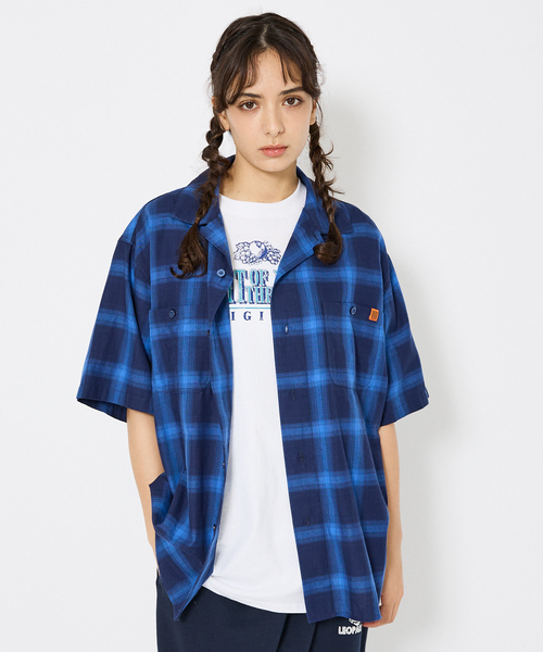 UNIVERSAL OVERALL(ユニバーサルオーバーオール)の「【UNIVERSALOVERALL / ユニバーサルオーバーオール】OPEN COLLAR SHIRT/半端袖オープンカラーシャツ(シャツ/ブラウス・メンズ・ホワイト系その他/ブルー系その他/グリーン系その他・M/L)」の3枚目の写真