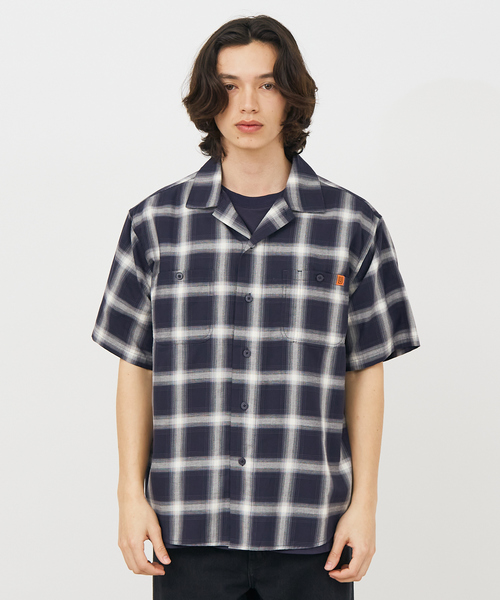 UNIVERSAL OVERALL(ユニバーサルオーバーオール)の「【UNIVERSALOVERALL / ユニバーサルオーバーオール】OPEN COLLAR SHIRT/半端袖オープンカラーシャツ(シャツ/ブラウス・メンズ・ホワイト系その他/ブルー系その他/グリーン系その他・M/L)」の6枚目の写真