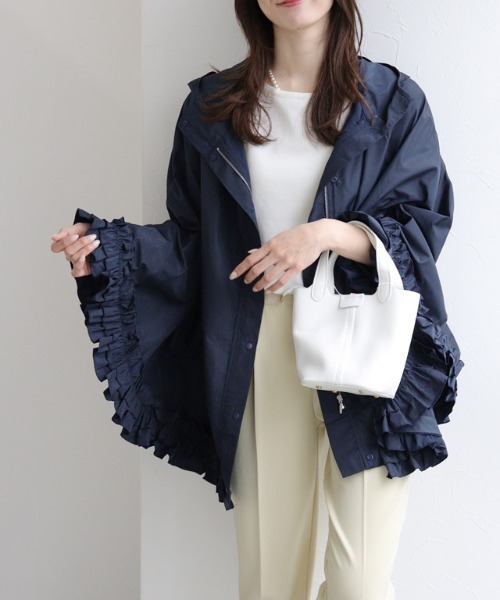 ⭐️限定セール⭐️CADUNE カデュネ フリルポンチョコート 38 ブルー ⭐️限定セール⭐️CADUNE カデュネ フリルポンチョコート 38 ブルー