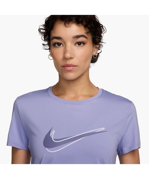 NIKE（ナイキ）の「ナイキ NIKE ナイキ  ワン SWSH HBR DF S/S トップ（Tシャツ/カットソー・レディース・ライラック/ブラック/ブルー・M/L）」の13枚目の写真