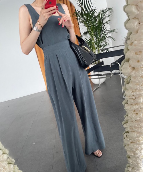 LAFFMO(ラフモ)の「セットアップ ノースリーブトップス&ハイウエストタックフレアパンツ(セットアップ・レディース・グレー/ベージュ/モカ/ブラック・F)」の15枚目の写真