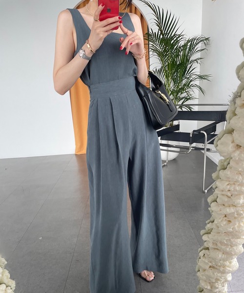 LAFFMO(ラフモ)の「セットアップ ノースリーブトップス&ハイウエストタックフレアパンツ(セットアップ・レディース・グレー/ベージュ/モカ/ブラック・F)」の16枚目の写真