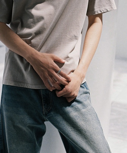 WYM LIDNM(ウィム バイ リドム)の「TWIST RING / FLUX EDGE RING / KNOT RING(リング・メンズ・シルバー/シルバー系5/シルバー系4/シルバー系6・16号/18号/14号)」の9枚目の写真