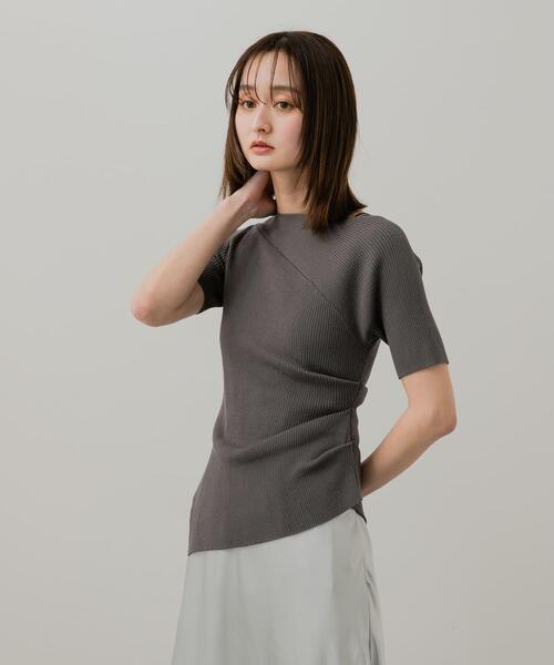 SENSE OF PLACE by URBAN RESEARCH(センスオブプレイスバイアーバンリサーチ)の「アシメネックセーター(半袖)(ニット/セーター・レディース・ブラック/オフホワイト/チャコールグレー/ベージュ・ONE)」の22枚目の写真