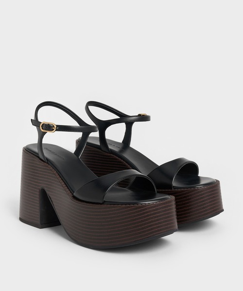 CHARLES & KEITH(チャールズ & キース)の「アンクルストラップ プラットフォームサンダル(サンダル・レディース・ホワイト/ブラック/ブラウン・23cm/22.5cm/25cm/24.5cm/23.5cm/26.5cm/25.5cm)」の4枚目の写真