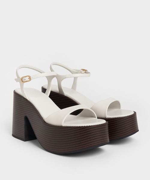 CHARLES & KEITH(チャールズ & キース)の「アンクルストラップ プラットフォームサンダル(サンダル・レディース・ホワイト/ブラック/ブラウン・23cm/22.5cm/25cm/24.5cm/23.5cm/26.5cm/25.5cm)」の13枚目の写真