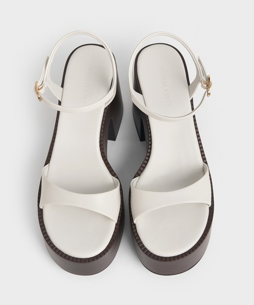 CHARLES & KEITH(チャールズ & キース)の「アンクルストラップ プラットフォームサンダル(サンダル・レディース・ホワイト/ブラック/ブラウン・23cm/22.5cm/25cm/24.5cm/23.5cm/26.5cm/25.5cm)」の16枚目の写真