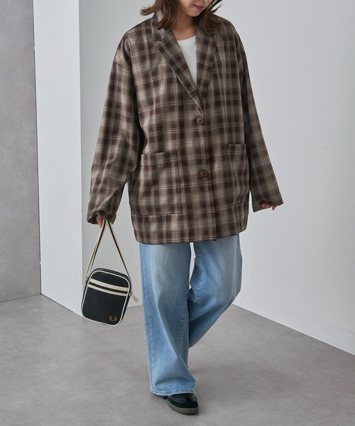 FRED PERRY(フレッドペリー)の「【FRED PERRY】CLASSIC SMALL SIDE BAG L1179(ショルダーバッグ・レディース・ブラック・FREE)」の2枚目の写真