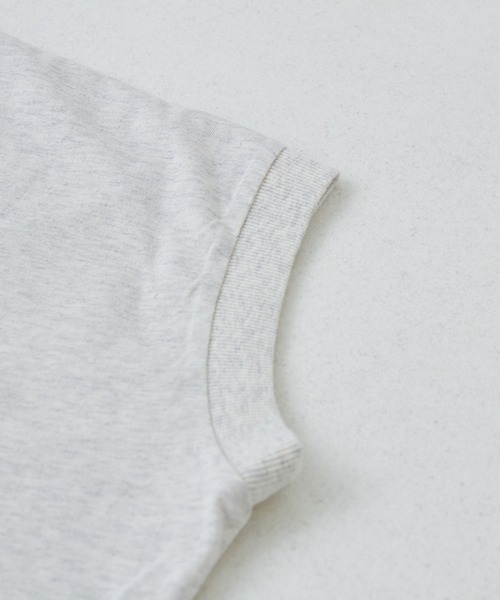 CUBE SUGAR(キューブシュガー)の「21/-シルケット風天竺接触冷感切替ドルマンTシャツ(Tシャツ/カットソー・レディース・サックスブルー/ホワイト/ブラック/オートミール・M)」の9枚目の写真