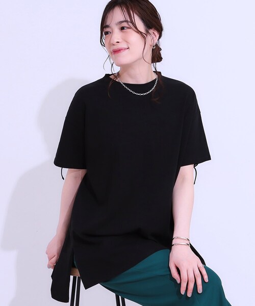 Cutie Blonde(キューティーブロンド)の「ヒップが隠せる バックシャーリング チュニックTシャツ(チュニック・レディース・ブラック/ブルー系その他/ホワイト・00)」の2枚目の写真