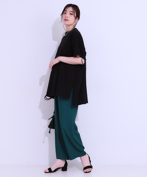 Cutie Blonde(キューティーブロンド)の「ヒップが隠せる バックシャーリング チュニックTシャツ(チュニック・レディース・ブラック/ブルー系その他/ホワイト・00)」の18枚目の写真