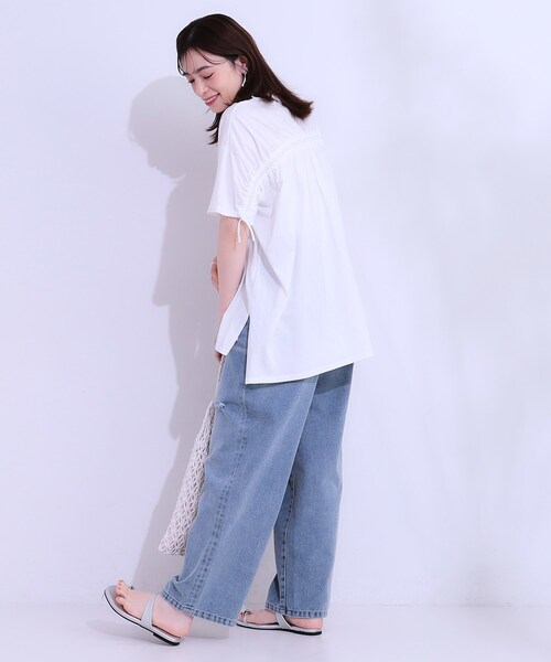 Cutie Blonde(キューティーブロンド)の「ヒップが隠せる バックシャーリング チュニックTシャツ(チュニック・レディース・ブラック/ブルー系その他/ホワイト・00)」の22枚目の写真