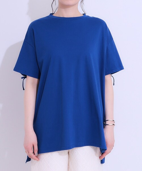 Cutie Blonde(キューティーブロンド)の「ヒップが隠せる バックシャーリング チュニックTシャツ(チュニック・レディース・ブラック/ブルー系その他/ホワイト・00)」の5枚目の写真