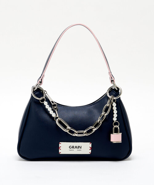 GRAIN（グレイン）の「【GRAIN/グレイン】チャーム付きバイカラーハンドバッグ（トートバッグ・レディース・イエロー/ネイビー/レッド・FREE）」の7枚目の写真