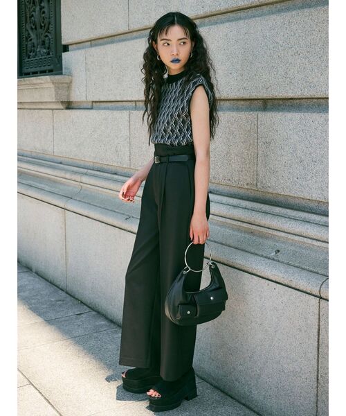 MURUA（ムルーア）の「【セットアップ対応】チェーンベルトサスペンダーパンツ（スラックス・レディース・グレー/ブラック/ベージュ・1/2）」の11枚目の写真