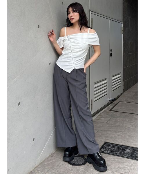 MURUA（ムルーア）の「【セットアップ対応】チェーンベルトサスペンダーパンツ（スラックス・レディース・グレー/ブラック/ベージュ・1/2）」の21枚目の写真