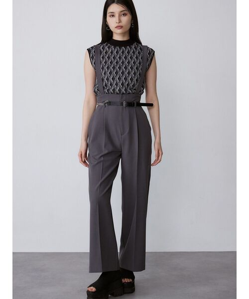 MURUA（ムルーア）の「【セットアップ対応】チェーンベルトサスペンダーパンツ（スラックス・レディース・グレー/ブラック/ベージュ・1/2）」の5枚目の写真