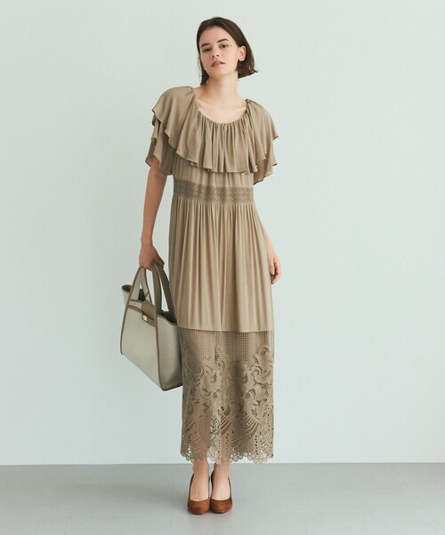 GRACE CLASS(グレースクラス)の「ラッフルレース切替マキシ(ワンピース・レディース・カーキ/ホワイト/ブラック・36)」の9枚目の写真