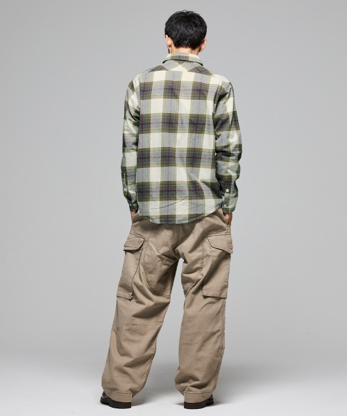 KRIFF MAYER（クリフメイヤー）の「ビエラチェック長袖シャツ（シャツ/ブラウス・メンズ・レッド/カラフル/チャコール/オリーブ/ナチュラル・MEDIUM/LARGE/X-LARGE）」の9枚目の写真