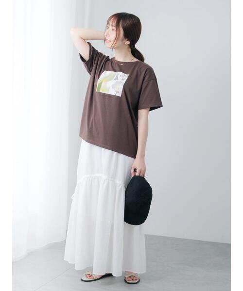 Te chichi TERRASSE(テチチテラス)の「フラワー転写プリントTシャツ(Tシャツ/カットソー・レディース・ブラック/オフホワイト/ブラウン・F)」の5枚目の写真