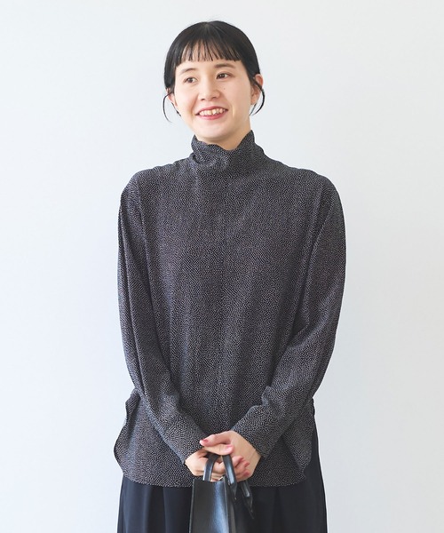 yuni(ユニ )の「dot print high neck ブラウス(シャツ/ブラウス・レディース・ブラック系その他2/ブラック系その他/ブラック系その他3・FREE)」の4枚目の写真