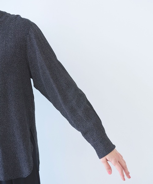 yuni(ユニ )の「dot print high neck ブラウス(シャツ/ブラウス・レディース・ブラック系その他2/ブラック系その他/ブラック系その他3・FREE)」の21枚目の写真