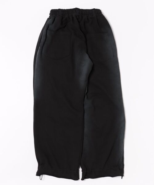 Chikashitsu +（チカシツプラス）の「【Chikashitsu +】oiled wash damage sweat pants / 【チカシツプラス】オイルドウォッシュダメージスウェットパンツ（スウェットパンツ・メンズ・ブラック/グレー・ONE SIZE）」の5枚目の写真