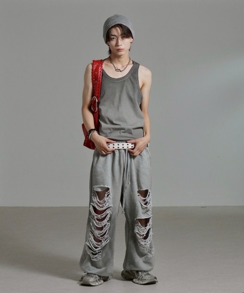 Chikashitsu +（チカシツプラス）の「【Chikashitsu +】oiled wash damage sweat pants / 【チカシツプラス】オイルドウォッシュダメージスウェットパンツ（スウェットパンツ・メンズ・ブラック/グレー・ONE SIZE）」の14枚目の写真