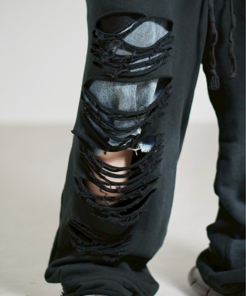 Chikashitsu +（チカシツプラス）の「【Chikashitsu +】oiled wash damage sweat pants / 【チカシツプラス】オイルドウォッシュダメージスウェットパンツ（スウェットパンツ・メンズ・ブラック/グレー・ONE SIZE）」の20枚目の写真