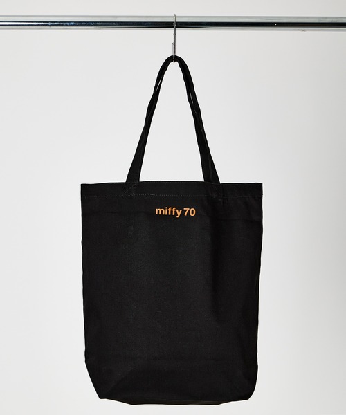 Miffy( ミッフィー)の「【 Miffy / ミッフィー 】ナインチェアップリケトートバッグ WNI(トートバッグ・レディース・ブラック/ナチュラル・FREE)」の4枚目の写真