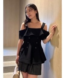 オフショルペプラムトップス