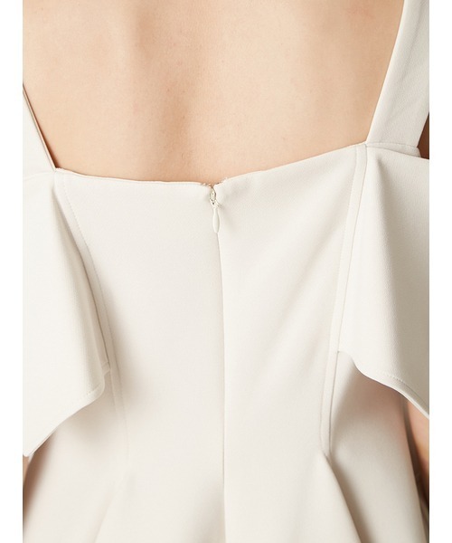 FRAY I.D（フレイアイディー）の「オフショルペプラムトップス（Tシャツ/カットソー・レディース・ベージュ/アイボリー/ブラック・0/1）」の9枚目の写真