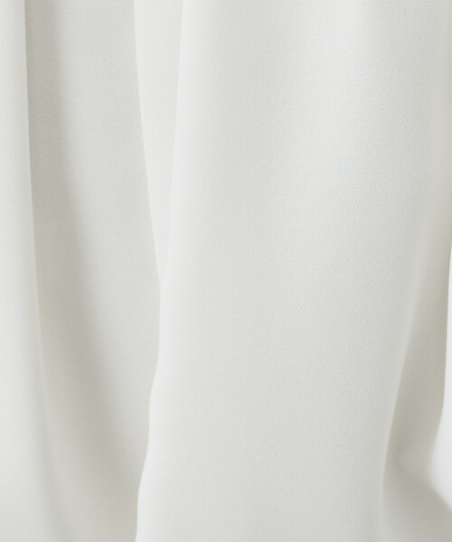 INDIVI(インディヴィ)の「【UVケア】タックブラウス(シャツ/ブラウス・レディース・ピンク/ホワイト/ネイビー・40/38/36/19/15 /13/05/03)」の8枚目の写真