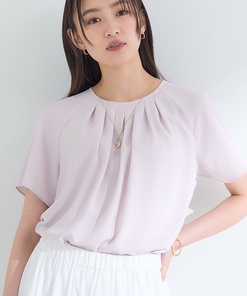 INDIVI(インディヴィ)の「【UVケア】タックブラウス(シャツ/ブラウス・レディース・ピンク/ホワイト/ネイビー・40/38/36/19/15 /13/05/03)」の9枚目の写真