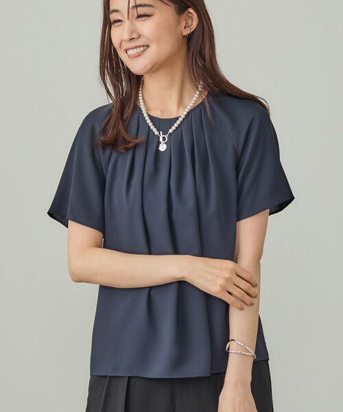 INDIVI(インディヴィ)の「【UVケア】タックブラウス(シャツ/ブラウス・レディース・ピンク/ホワイト/ネイビー・40/38/36/19/15 /13/05/03)」の13枚目の写真