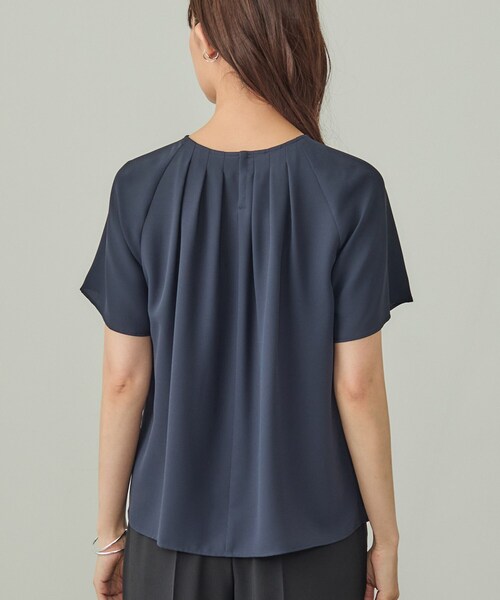 INDIVI(インディヴィ)の「【UVケア】タックブラウス(シャツ/ブラウス・レディース・ピンク/ホワイト/ネイビー・40/38/36/19/15 /13/05/03)」の19枚目の写真