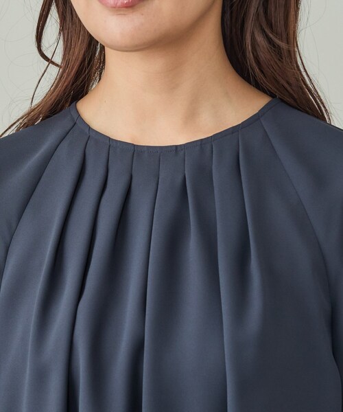 INDIVI(インディヴィ)の「【UVケア】タックブラウス(シャツ/ブラウス・レディース・ピンク/ホワイト/ネイビー・40/38/36/19/15 /13/05/03)」の20枚目の写真